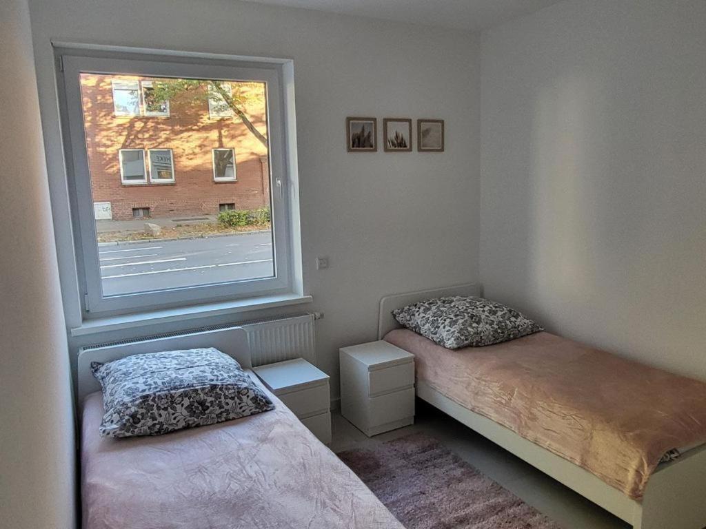 Monteurzimmer Mit Zwei Einzelnen Betten In Einer 3Zi Wohnung Mit Kuche Und Bad Osnabrück Kültér fotó
